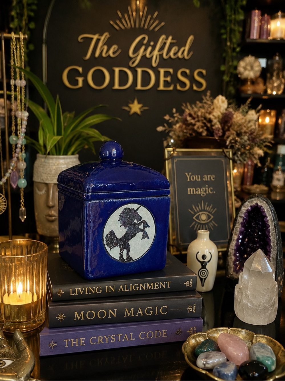 PRECIOUS POTTERY UNICORN BOX